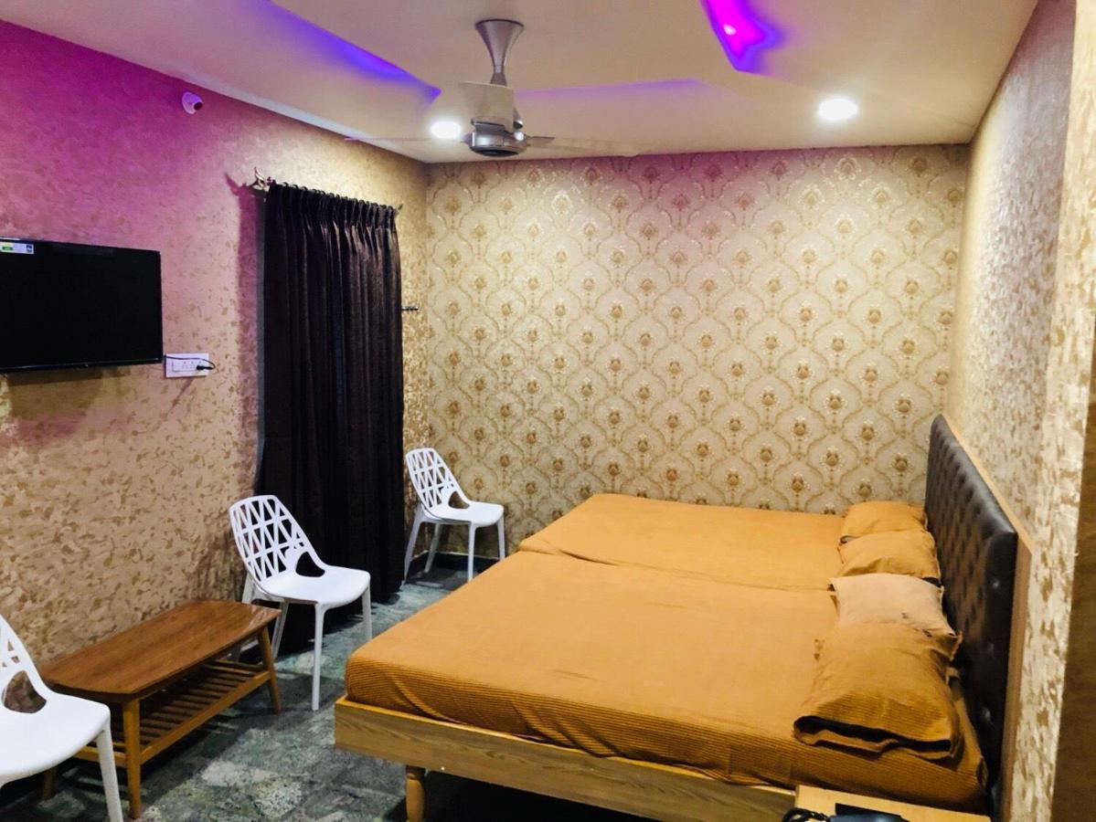 C M Hotel Dharmapuri ภายนอก รูปภาพ