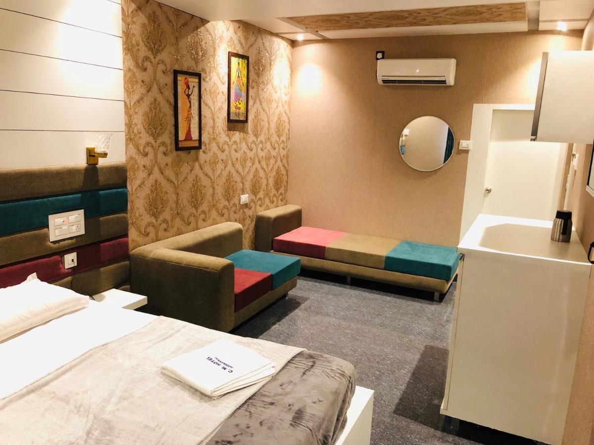 C M Hotel Dharmapuri ภายนอก รูปภาพ