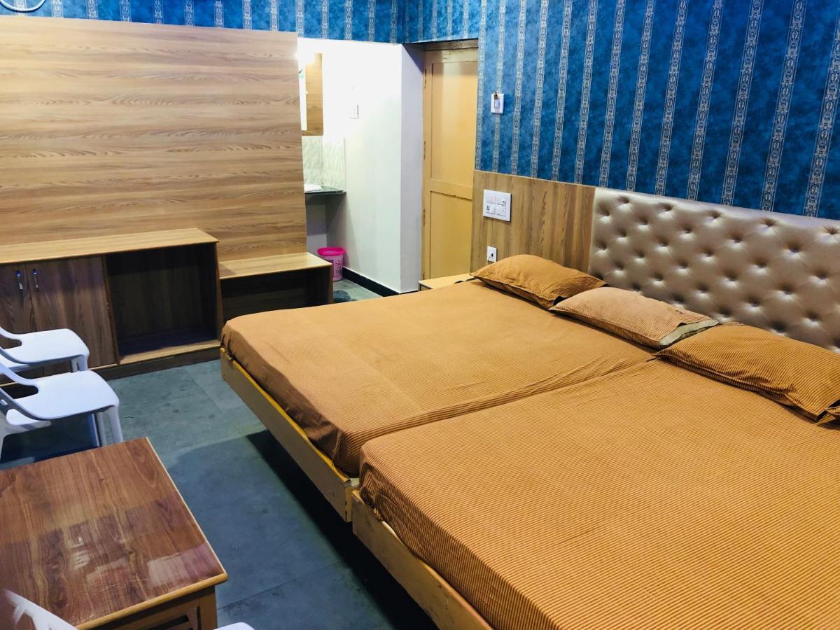C M Hotel Dharmapuri ภายนอก รูปภาพ